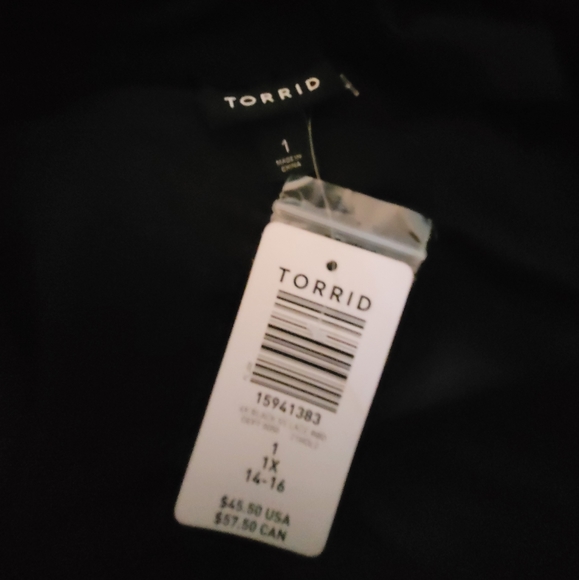 NWT Torrid Black Lace Peplum Top Size 1 - Picture 3 of 5